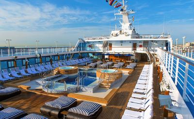 Oceania Cruises pool deck